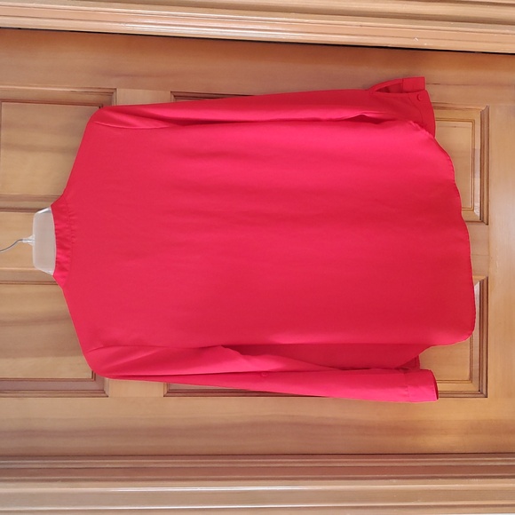 Monteau Red Lightweight Tab Sleeve Vneck Long Sleeve Blouse Size Large - Picture 7 of 7